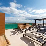 2Br Modern 5Th Av Apt - Distrito Corazon E1